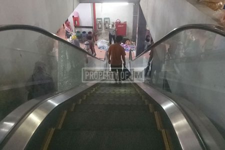 Dinilai Tak Efektif, Eskalator Pasar Kliwon Dibiarkan Rusak