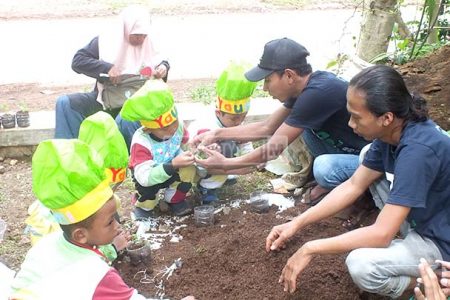 Unik, Tempat Wisata di Pati Ini Tiket Masuknya Pakai Botol Plastik Bekas 