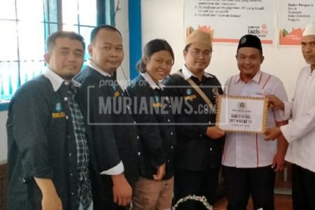 Peringati HPN, PWI Grobogan Salurkan Bansos ke Panti Asuhan