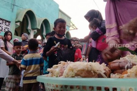 Viral Ketupat Jembut, Hidangan Khas Lebaran di Semarang yang Terancam Punah