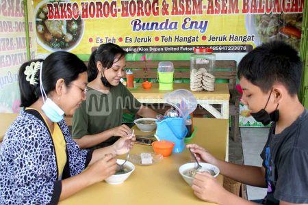 Penasaran dengan Bakso Horog-Horog?, Katanya Bikin Ketagihan
