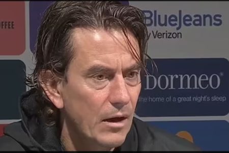 Pelatih Brenford Serukan Pertandingan Liga Inggris Pekan ini Ditunda