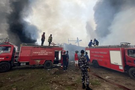 Kerugian Kapal Terbakar di Pelabuhan Pelindo Tegal Ditaksir Hingga Puluhan Miliar