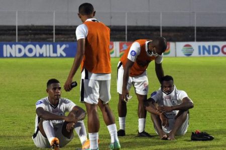 Bawaannya Tak Terima Terdegradasi, Persipura Tuduh Ada ‘Sepak Bola Gajah’