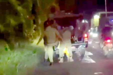 Viral, Oknum Satpol PP Kudus Tendang Badut saat Penertiban