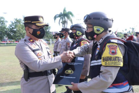 ringkus-penjudi-capjiki-lima-polisi-di-klaten-dapat-penghargaan