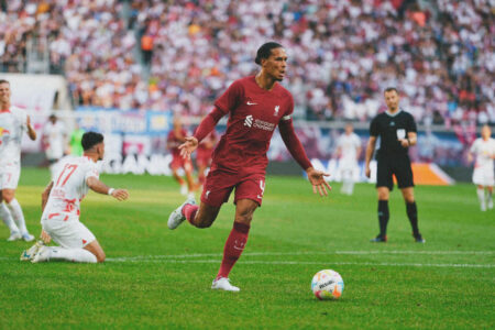 Virgil van Dijk Peringatkan Rekan-Rekannya, MU Tetap Berbahaya