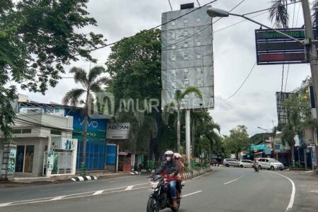 Pemkab Pati Terancam Rugi Gegara Reklame