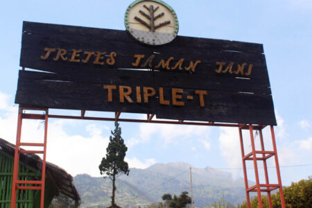 Liburan ke Agrowisata Tretes Taman Tani Boyolali, Wisata sambil Belajar Berkebun